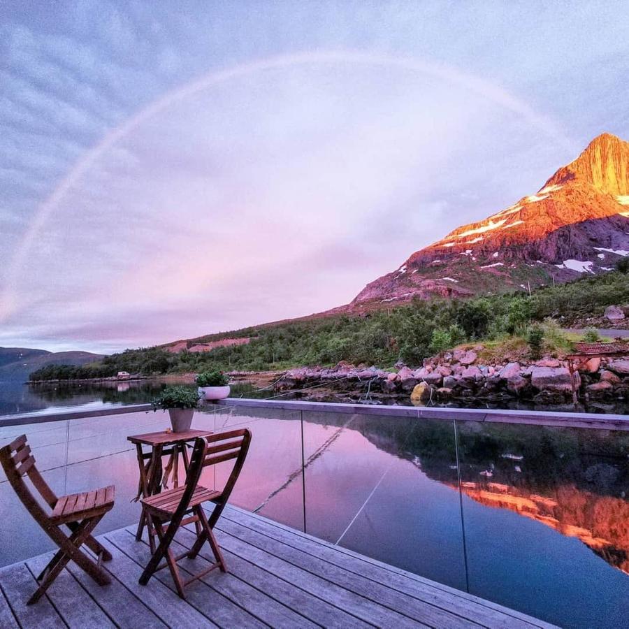 Volda Floating Home Kvaloya Esterno foto